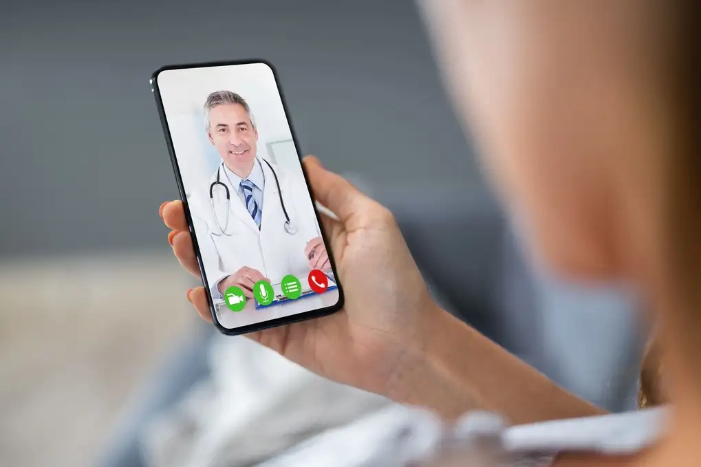 Telemedicina în România – avantaje şi cum să te pregăteşti pentru o teleconsultaţie
